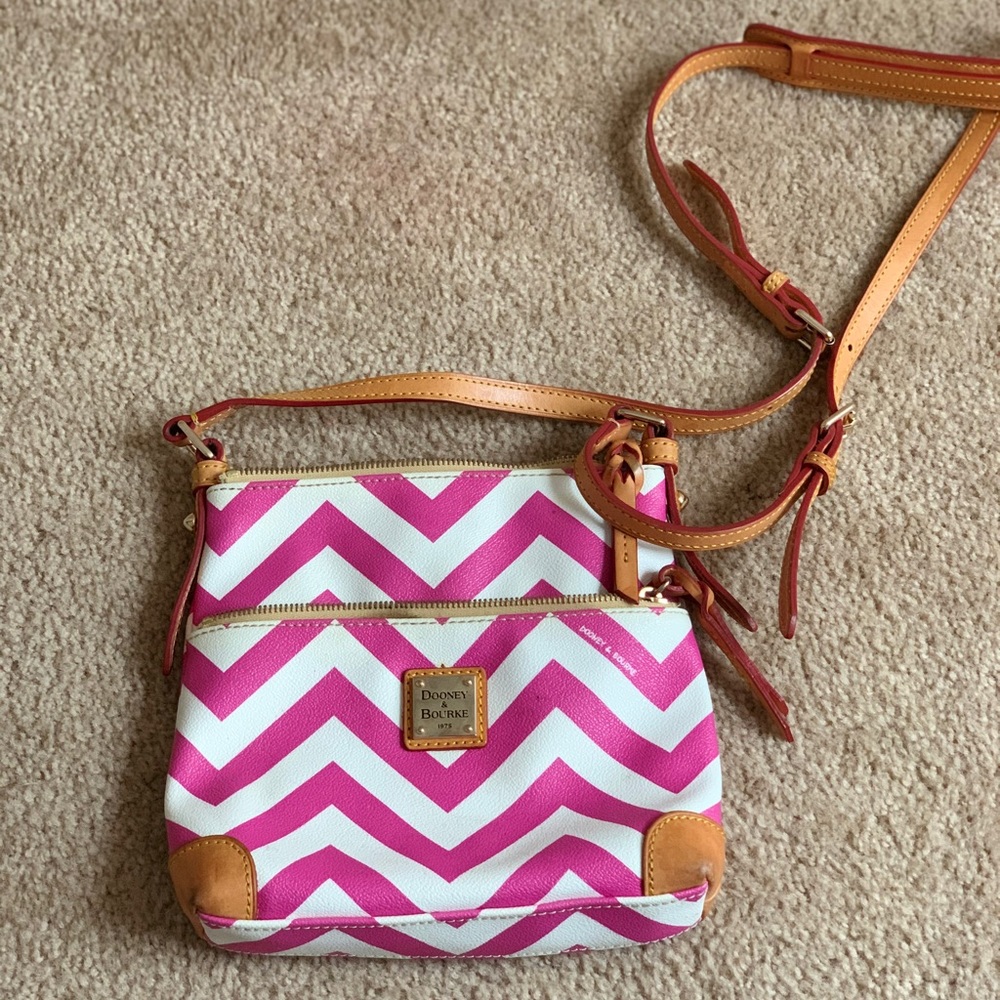 Authentic Dooney & Bourke chevron crossbody